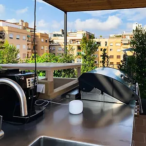 Apartment Incredible 2br Penthouse With Urban Rooftop Garden 